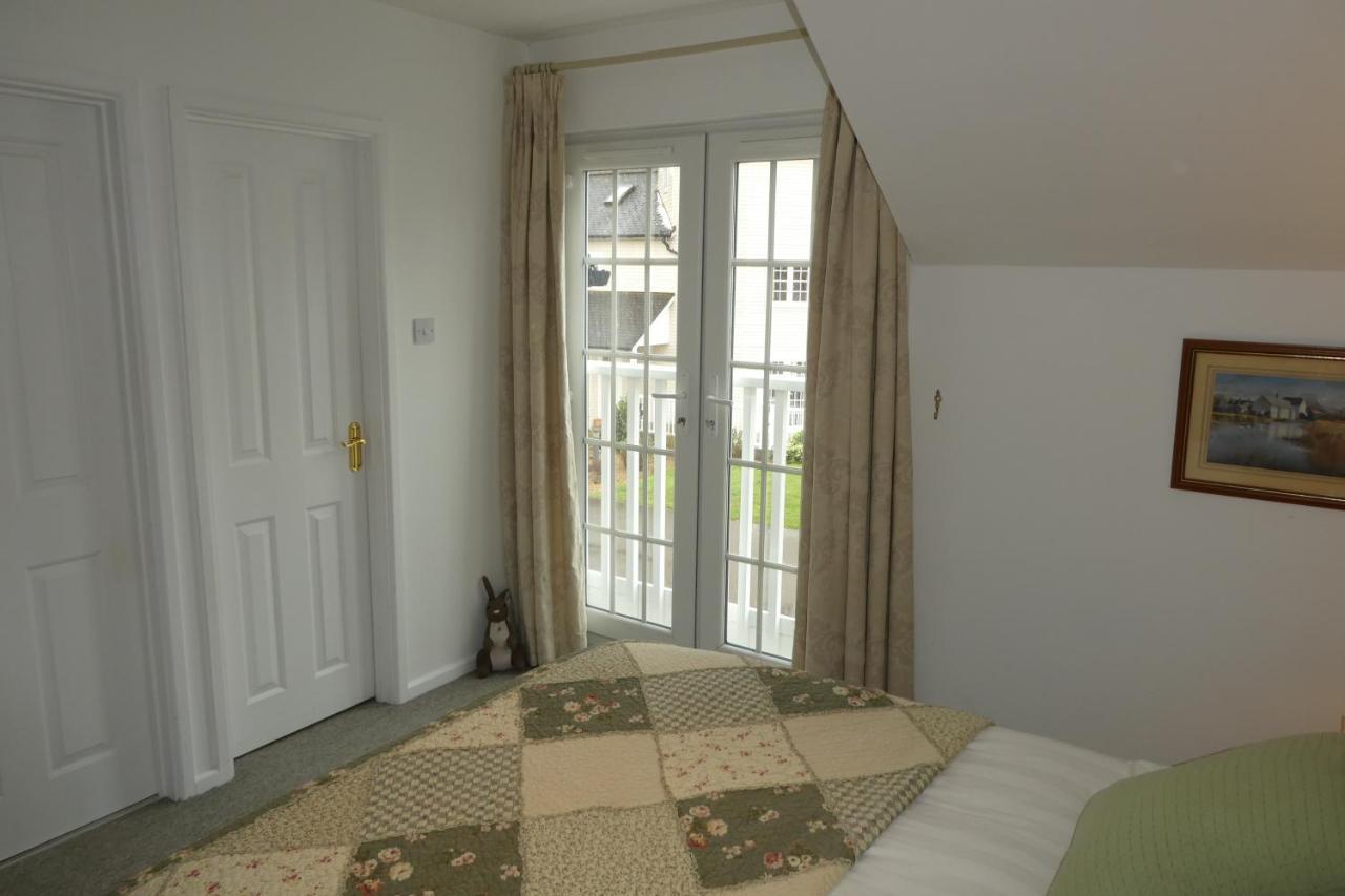 Liming Lodge - Lakeside Home In The Cotswolds South Cerney Luaran gambar