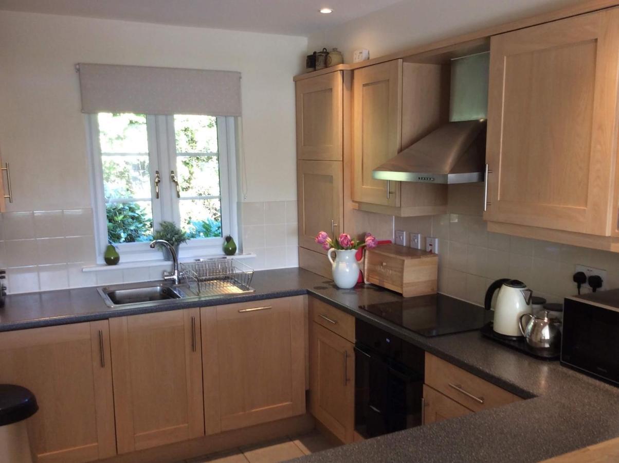 Liming Lodge - Lakeside Home In The Cotswolds South Cerney Luaran gambar